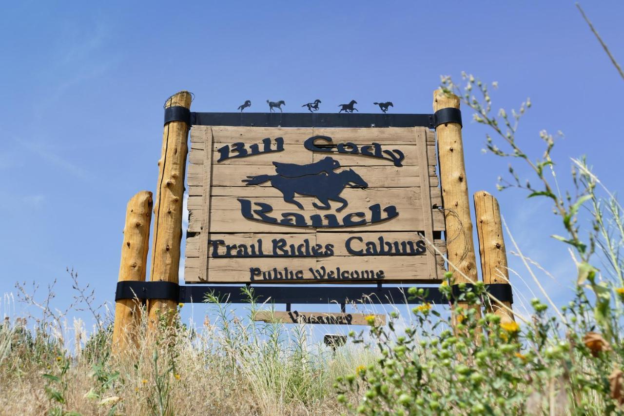 Bill Cody Ranch Hotell Exteriör bild