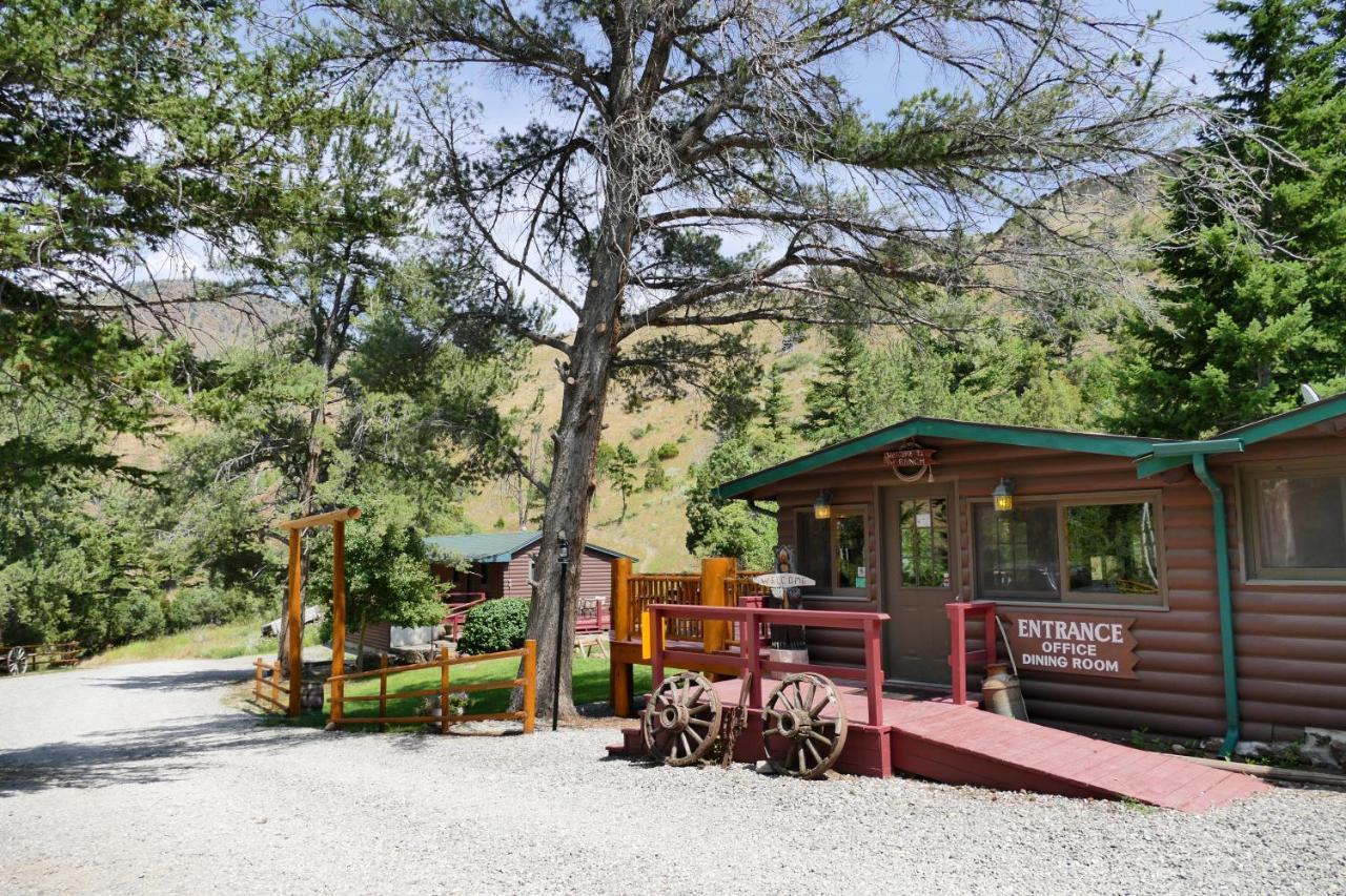 Bill Cody Ranch Hotell Exteriör bild