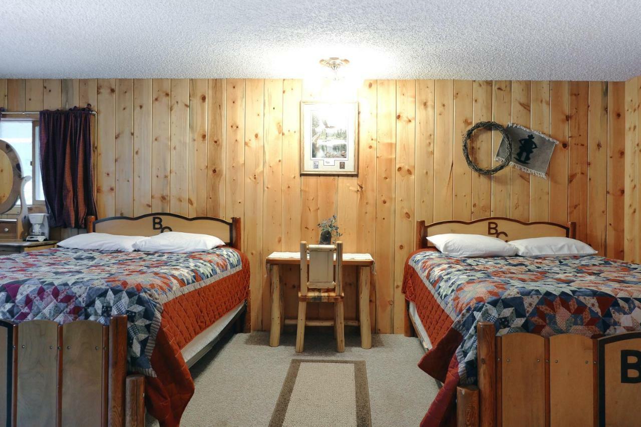 Bill Cody Ranch Hotell Exteriör bild
