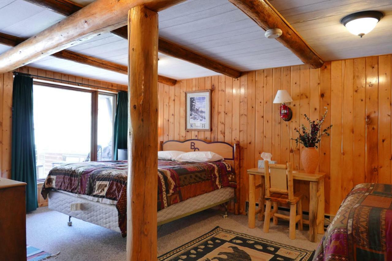 Bill Cody Ranch Hotell Exteriör bild